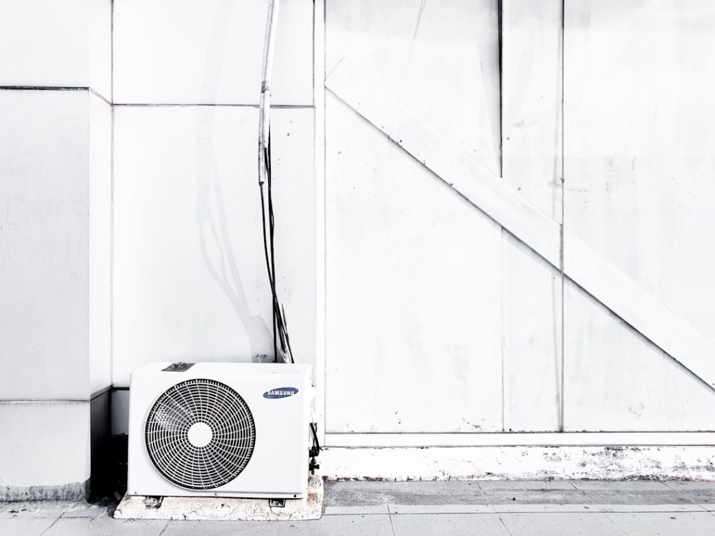 grayscale-photography-of-outdoor-ac-unit-q4f-0gktmek